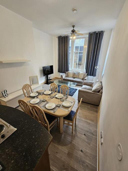 65 Renfield St 2 Bed Apartment Glasgow Zewnętrze zdjęcie